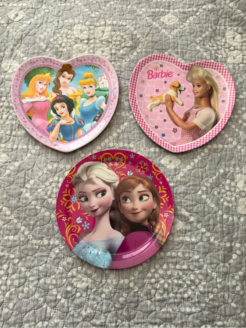🪼Barbie and Disney Plates